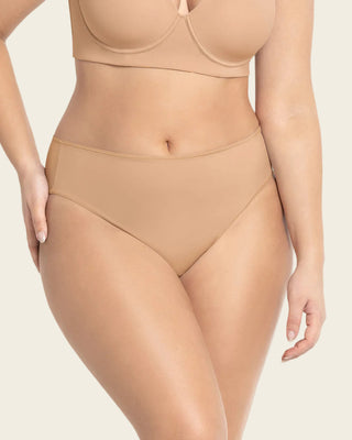 Braga clásica alta en pierna con control moderado en el abdomen#color_801-habano-claro